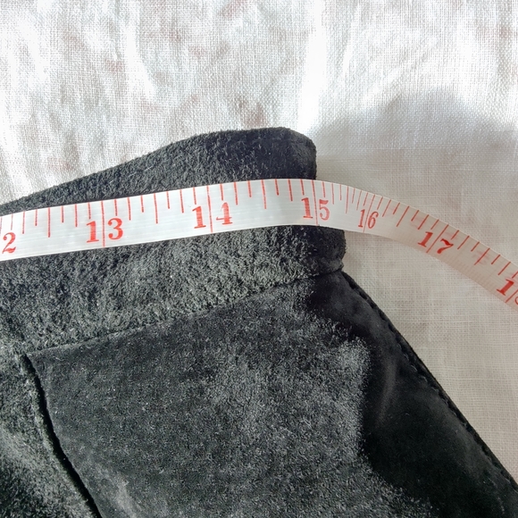 Suede black 🖤 mini skirt • Skotts Suede (washable 🥰) | Size 11 - Picture 7 of 16